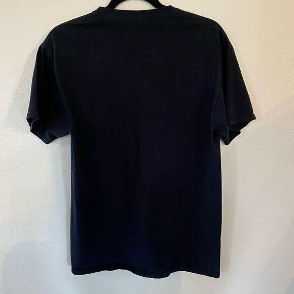 Vintage Wolf Graphic T-Shirt - Picture 2 of 4